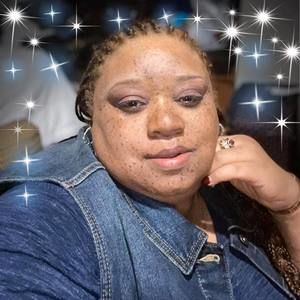 Meet your Posher, Felice